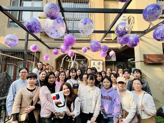 巧手创造 绽放芳华—华体会网页版-华体会(中国)养老组织女员工开展妇女节庆祝活动